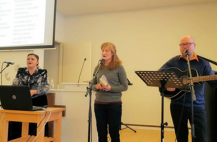 Ti 2.2. klo 18.00 Ari ja Taina Paldanius, Satu Svart