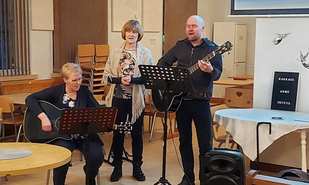 Pyhikset nettilähetyksessä Su 18.4. klo 14.00